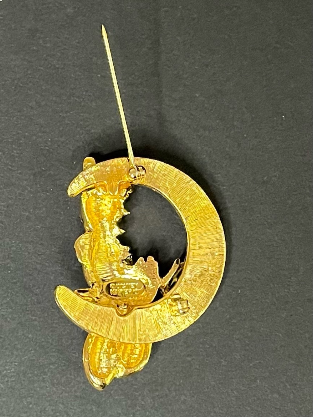 Vintage Napier Disney Daisy Duck Rhinestone Crescent Moon Brooch - Picture 5 of 7